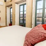 Guest H4U - Flores Lello City Center