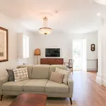 Porto Concept Home - University Residence & Guesthouse - Polo II Paranhos