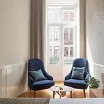 Lit Apartments (2 Bedroom | City Center)