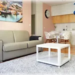 Point Apartment By Jc