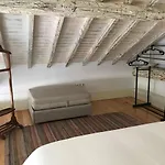 S.Lazaro Flat