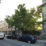 Lovelystay - Homey Feeling Flat W/ Free Parking