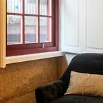Charming Studio In Historic Downtown
