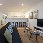 Lovelystay - Porto Peaceful Living W/ Backyard