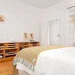 Host Wise - Oporto Classic Apartment