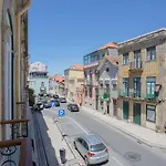 Liiiving In Porto - Luxury Beachfront Apartments