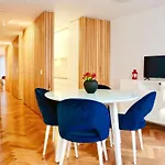 Ohh - Caldeireiros Luxury Apartments