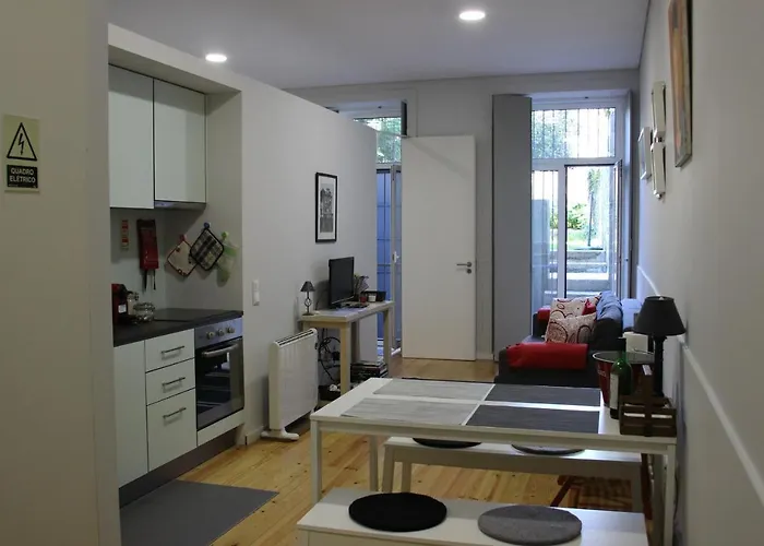 Practical And Comfortable Apartment With Garden