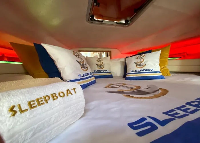 Sleepboat Barco Hotel