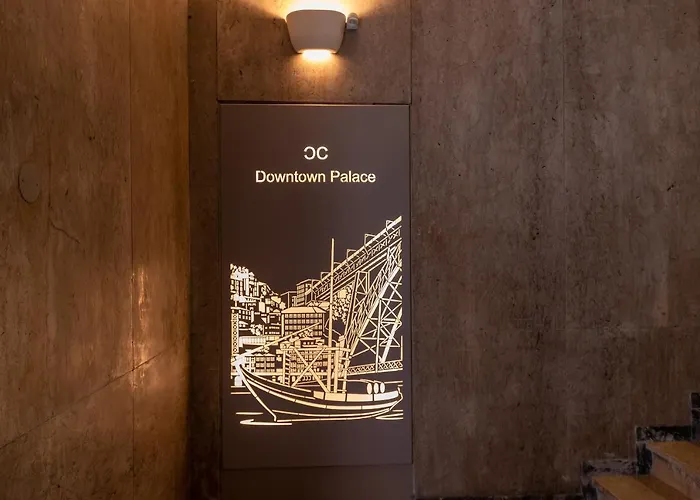 Cc Downtown Palace - D