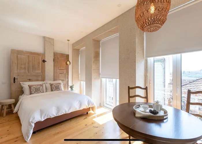 São Vitor Apartment with balcony