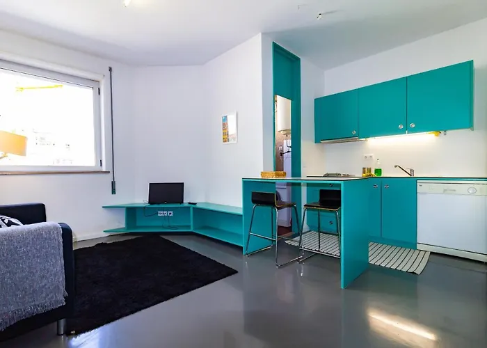 Porto Downtown Apartment 3T With Balcony