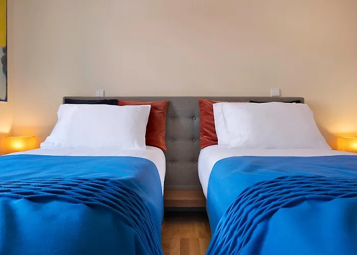 Ribeira Trendy Flat In Medieval Mercadores Street