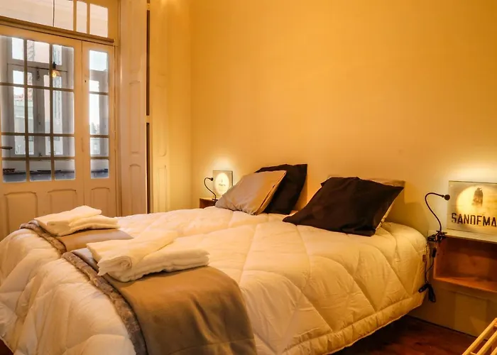 Metro Apartment