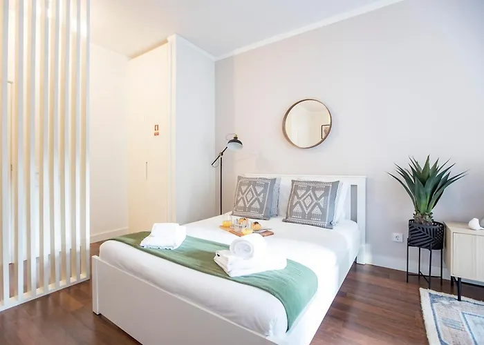 Almada 516 - Lively Studio By Lovelystay