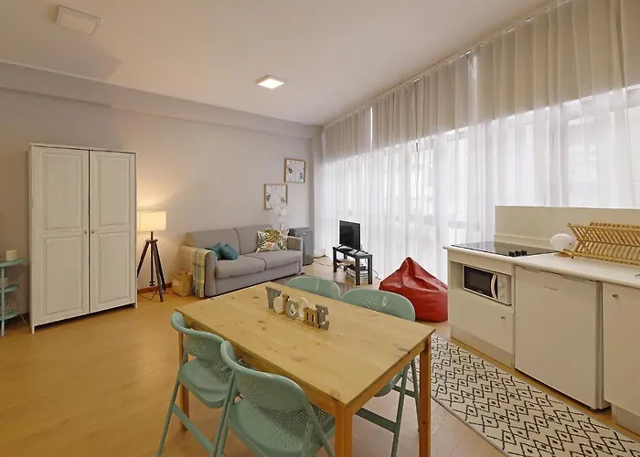 Flh Poveiros Homey Studio