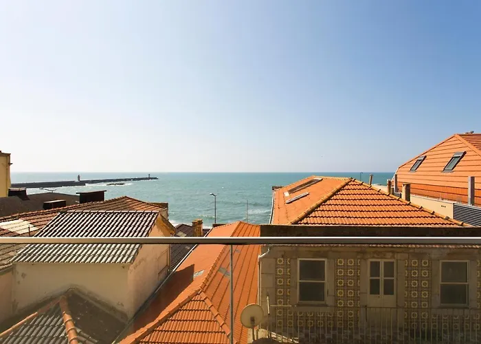 Ocean Scene 2 Bed Apt