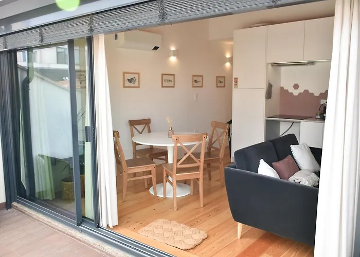 Charmosa Penthouse 2 Quartos - Batalha - Porto - Apt N