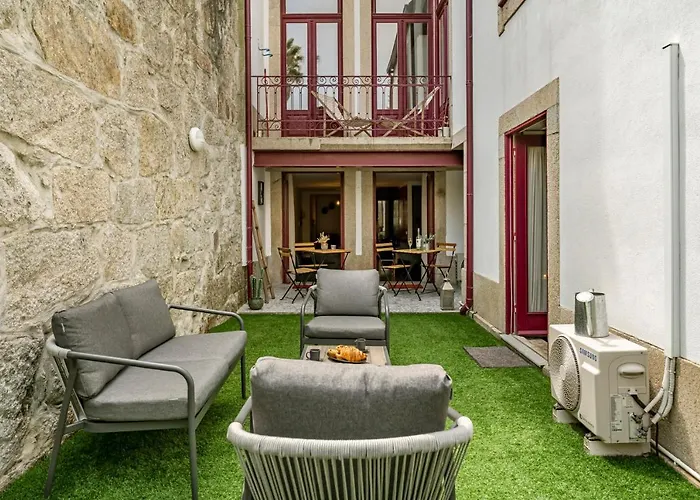 Private Garden In Porto City Center