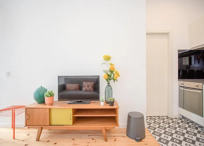 Charming Downtown Apartment - 4Pp Wifi Tv