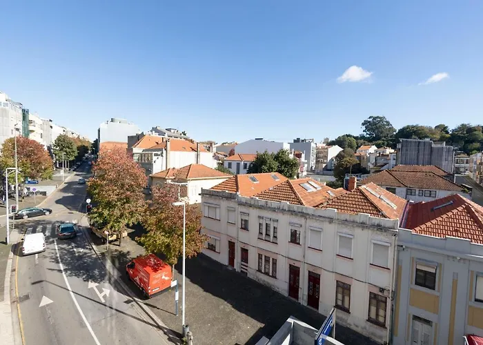 Travel And Live Faria Guimaraes