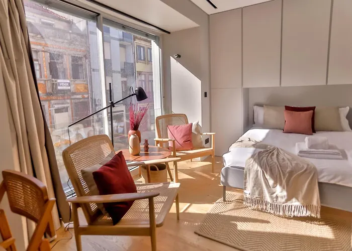 Alegria Suites By Porto City Hosts