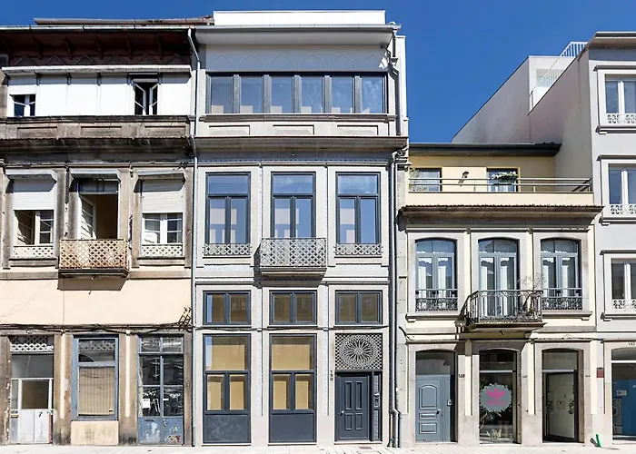 Urban House By Lovelystay