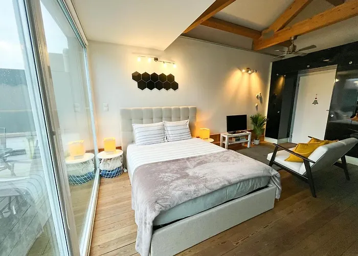 Nip Apartment | Porto City Center Near All Sights