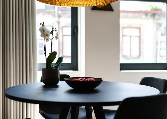 Urban Luxury Apartment, Downtown Porto Near Metro