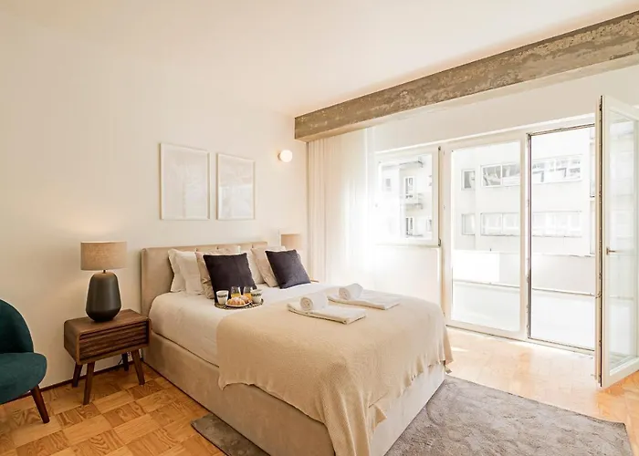 Ceuta Studio Apartments By Lovelystay