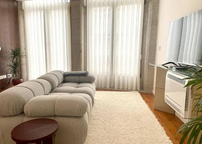 Padre Antonio Vieira Flat E - 2 Bedroom Near Campanha Train Station