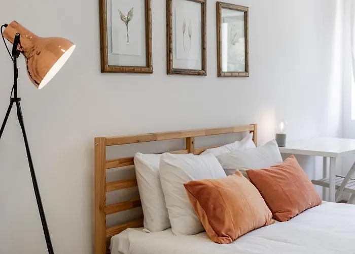 1Br Retreat In Prime Location By Lovelystay