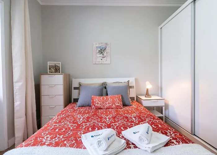 Modern Flats With Stunning Terrace Or Balcony - Central Location