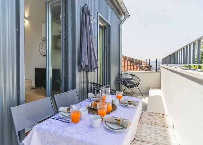 Terrace Pool Apartment Oporto By Lovelystay