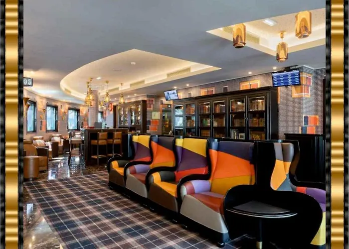 Hotel Jaguar Oporto - Airport To Hotel And City Center And Vice-Versa Is A Free And Continuous Shuttle Service From 7Am To 8Pm