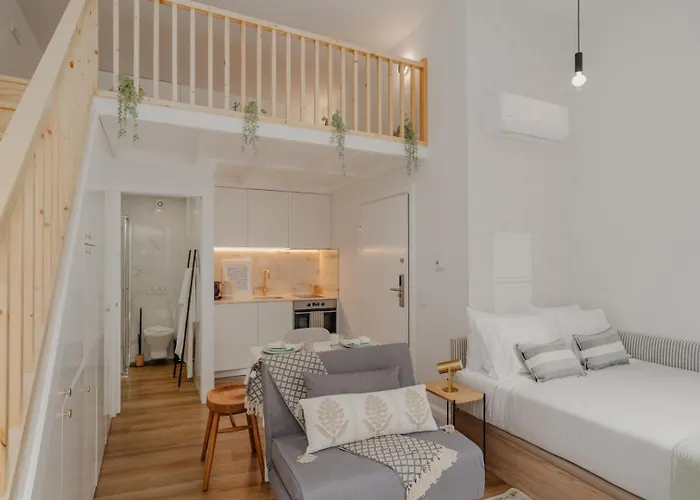 Charming Central Studio With Ac, Next To Metro Station