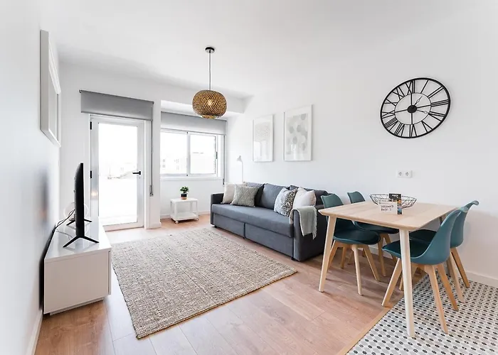 Guestready - City Retreat With A Balcony