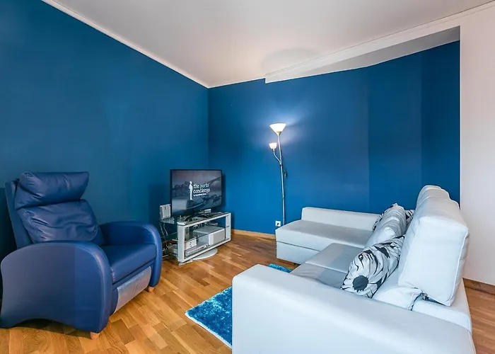 Guestready - Into The Blue