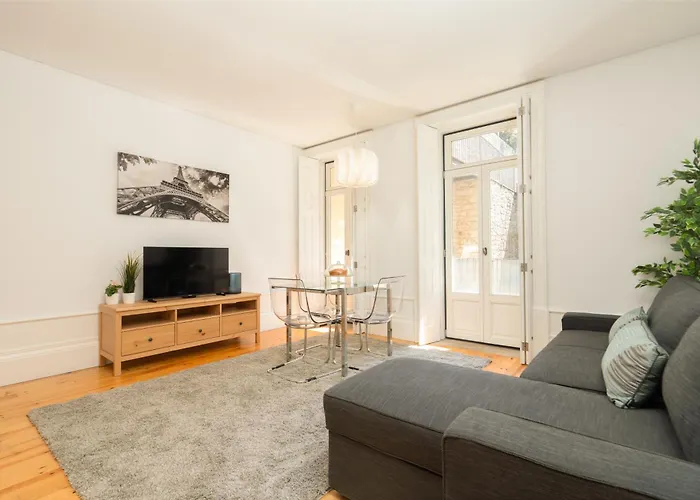 Host Wise - Bright Downtown Flat W Terrace