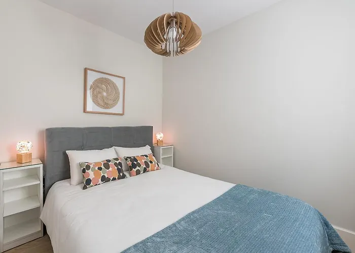 Guestready - Bonjardim Building