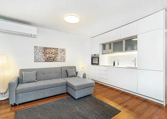 Bombarda Apartments II By Innkeeper
