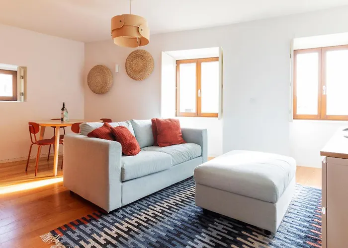 Bright Studio In Miragaia By Lovelystay