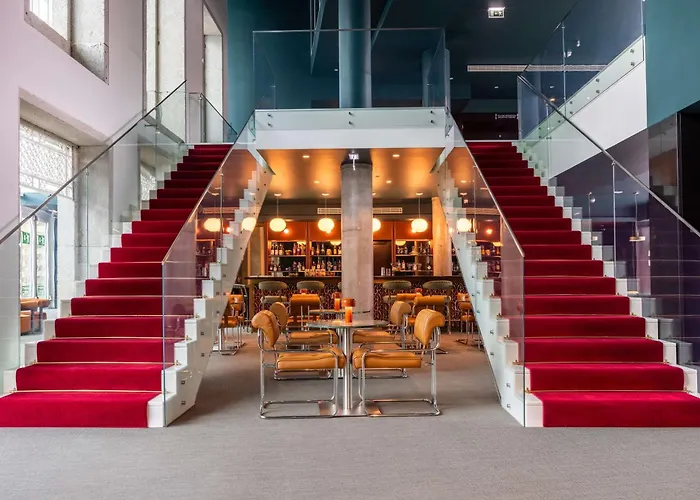 Cenica Porto Hotel, Curio Collection By Hilton