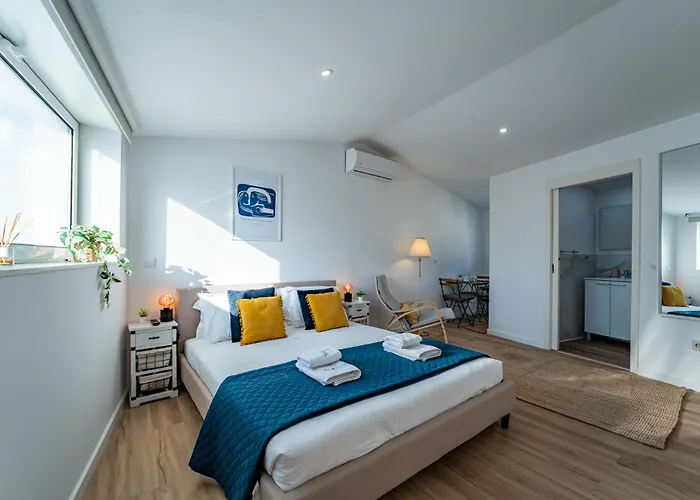 Oporto Nura Studio Downtown