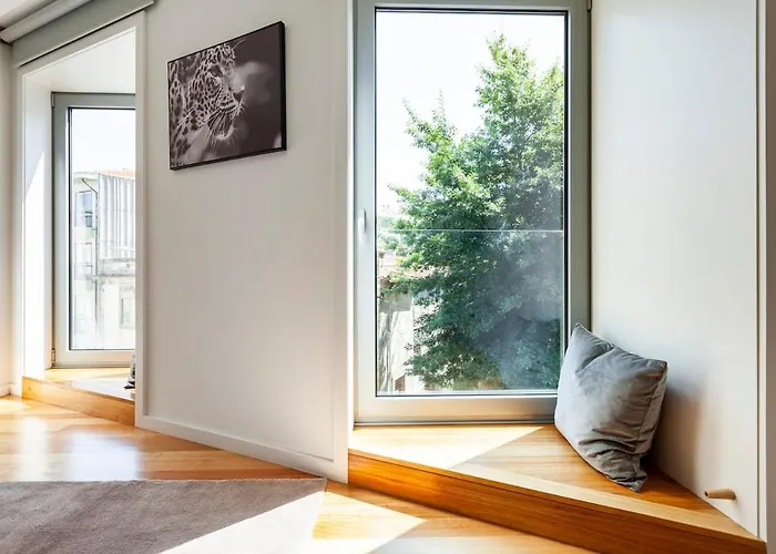Cosy 1-Bedroom Flat With Free Parking On Premises