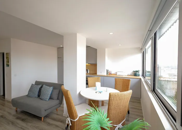 Happy Downtown Apartments By Pch
