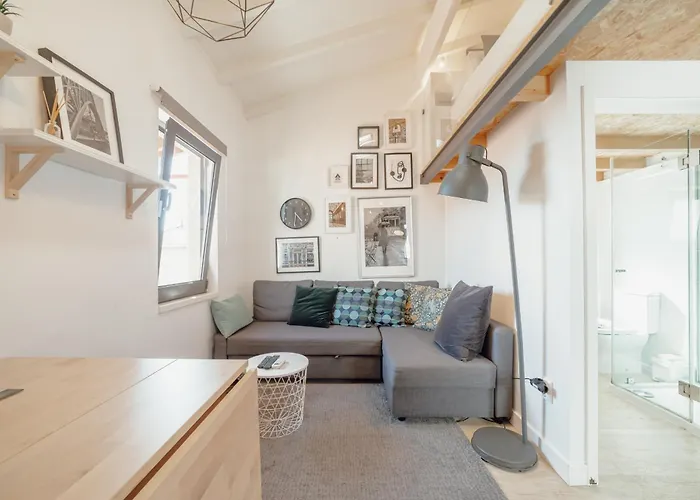 Mezzanine Stylish Apartments By Vacationy