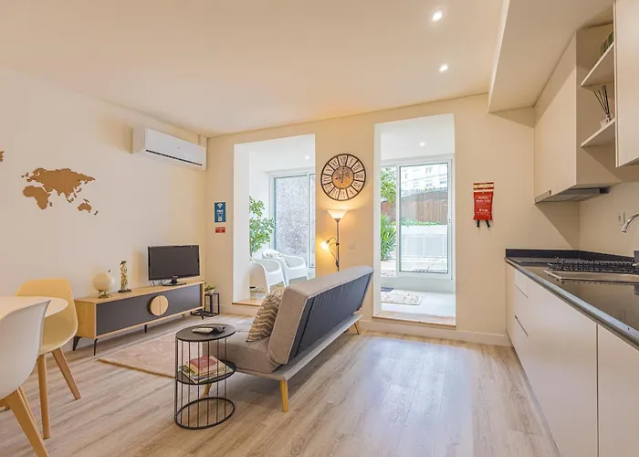 Marilia\'S Garden Apartment