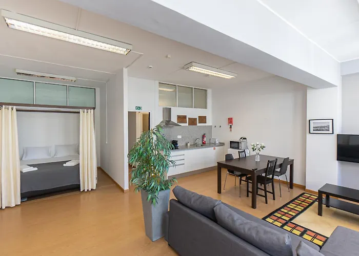 Oporto Spacious 2 Private Apartments Combined In 1