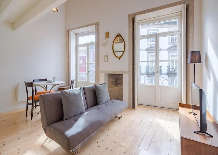 Charming Porto Apartment In Prime Location